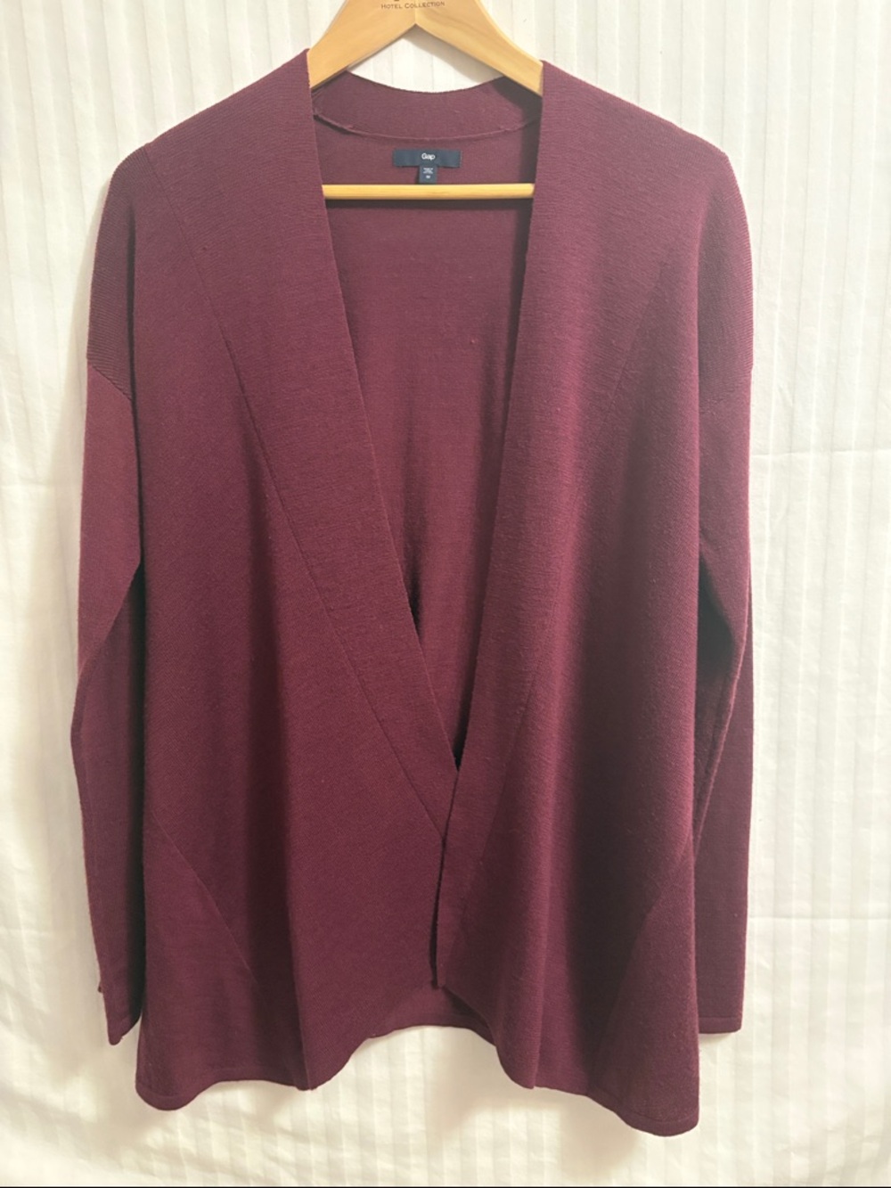 GAP Cardigan Minimalist Wool Blend Draped Knit Open-Front in Burgundy size M